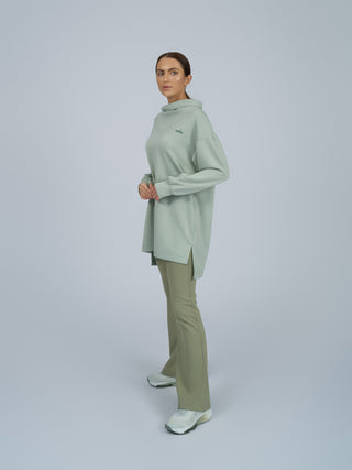 Unwind to Rise Top - Pistachio Green